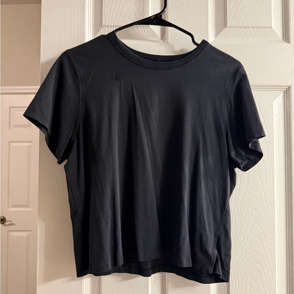 Lululemon Black Short Sleeve T-Shirt